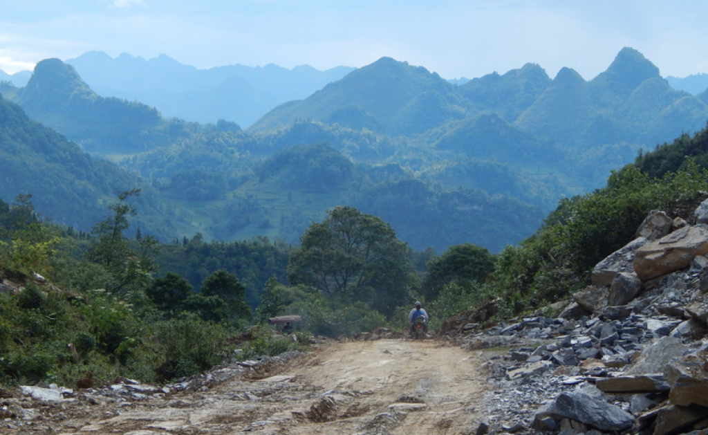 On the road to Bac Ha.